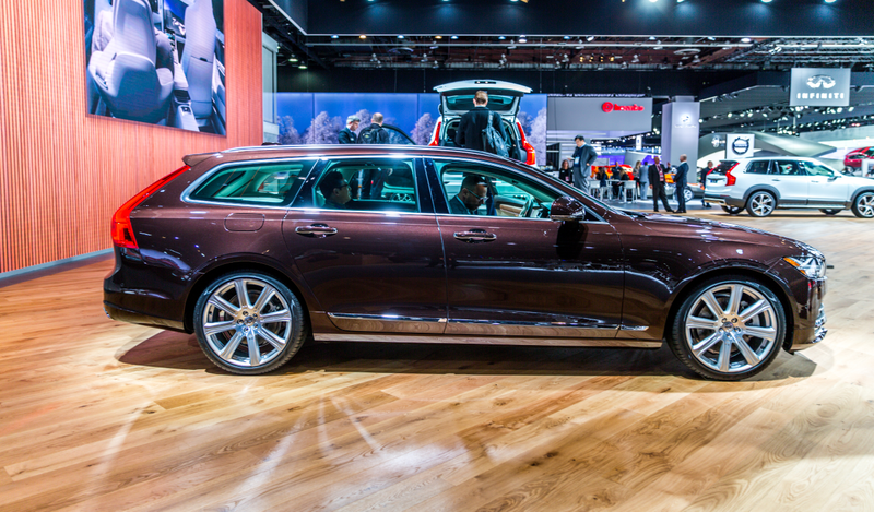 Illustration for article titled Here Is Your Enormous 2017 Detroit Auto Show Photo Gallery